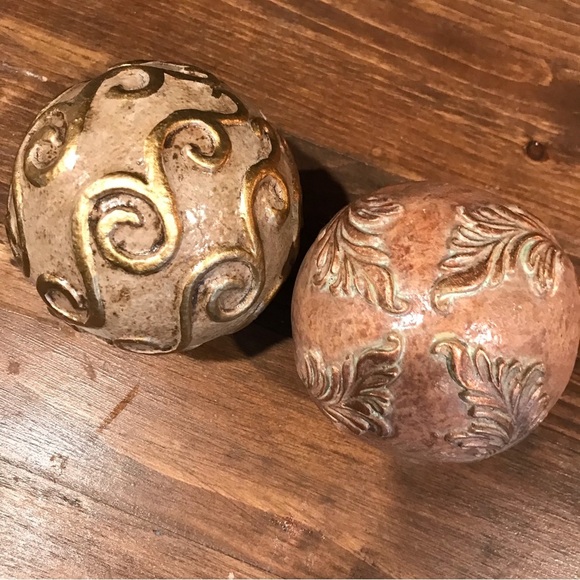 ▪️Decorative Decor Ceramic Balls - Picture 1 of 5